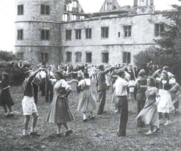 Dancing 1953